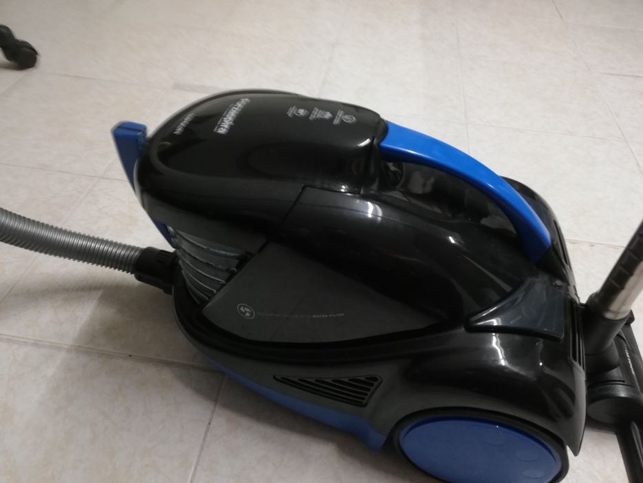 Aspirador a água polti