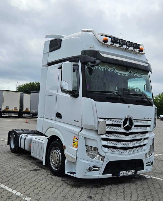Mercedes -Benz Actros 1848 Gigaspace Mega/Low Deck