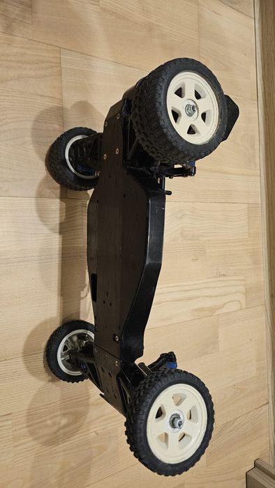 Model TAMIYA 1:10