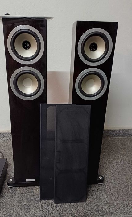 Sistema de som ROTEL e TANNOY