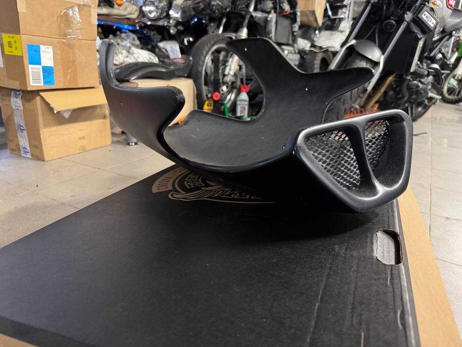 Нижній спойлер від BMW R Nine T