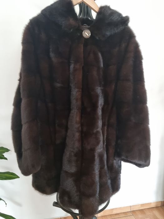 Продам норковую шубу большого размера