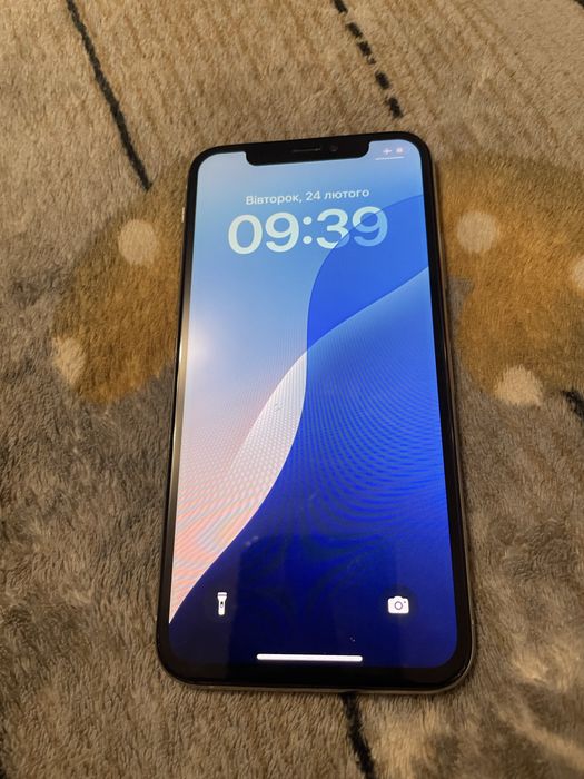 Айфон XS  на 64гб
