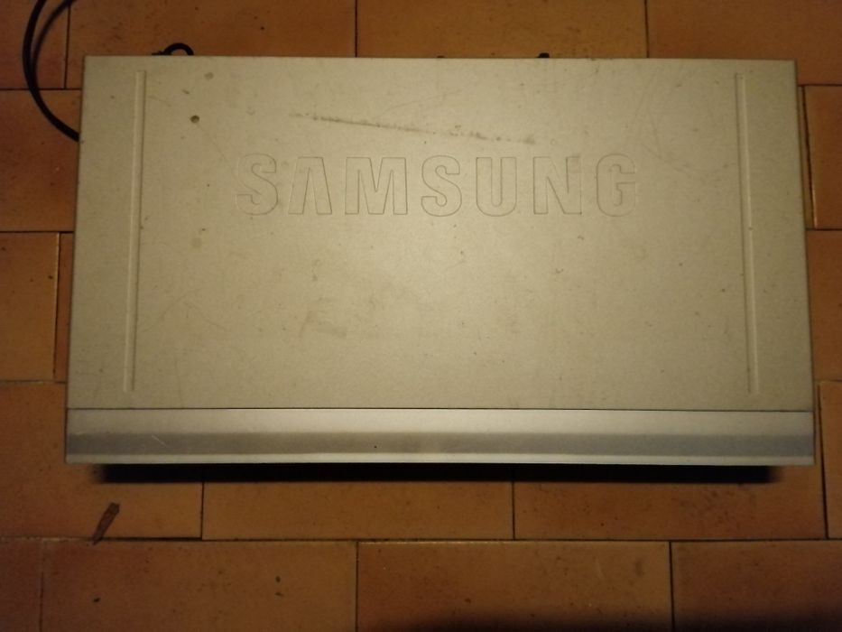 Leitor de DVD a trabalhar64751081882627121