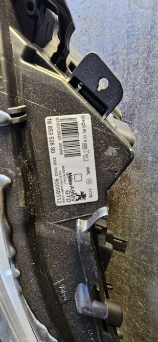 Optica esquerda PEUGEOT 208  , 1.6 BlueHDi