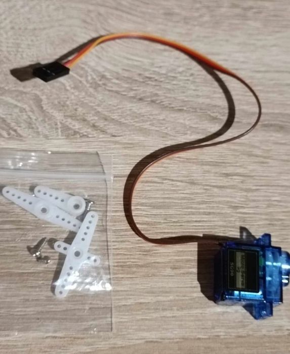 Serwo SG90 9g modelarskie
