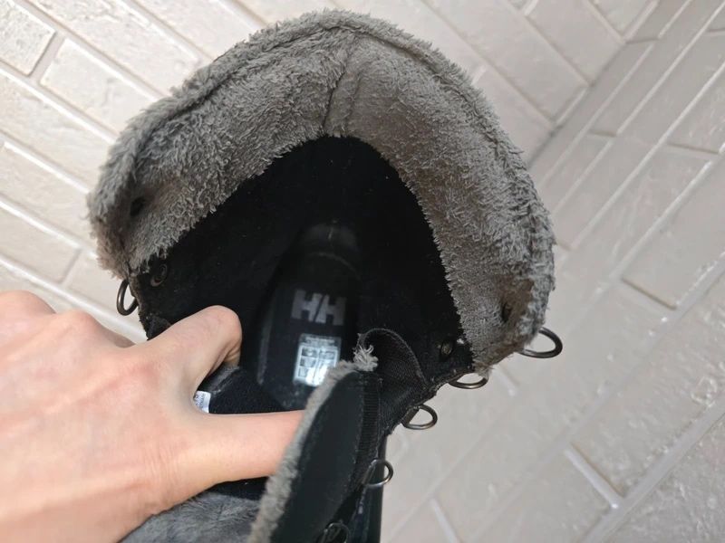 Śniegowce Helly Hansen rozm. 43 zimowe ocieplane snowboots