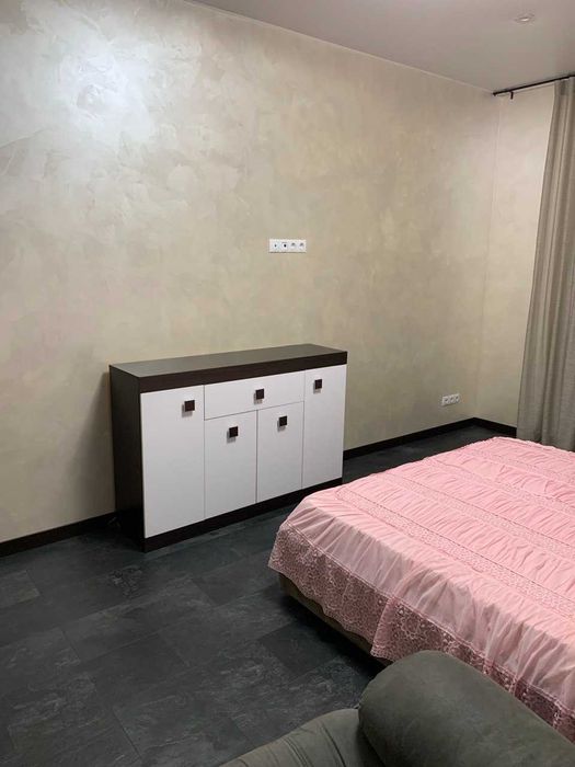 Продается 2-х ком квартира на 97 квартале проспект Университетский