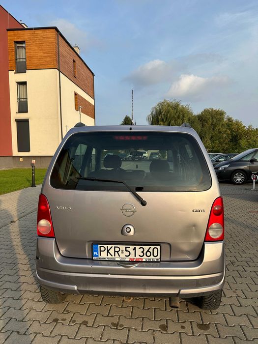 Samochód osobowy Opel Agila