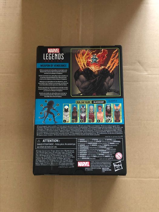 Wolverine Marvel Legends Action Figure Weapon of Vengeance Hasbro