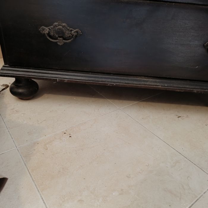 Móvel antigo tipo escrevinha com três gavetas