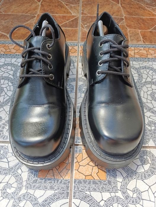 Zara 42p. Чоловічі туфлі дербі unisex