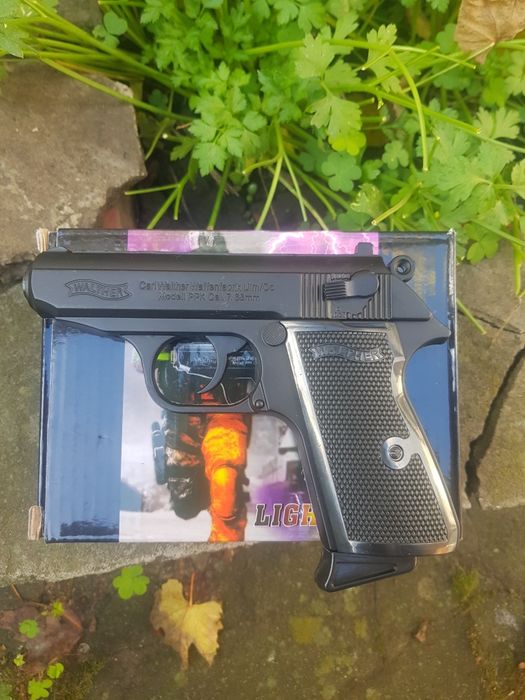 Пистолет зажигалка Вальтер