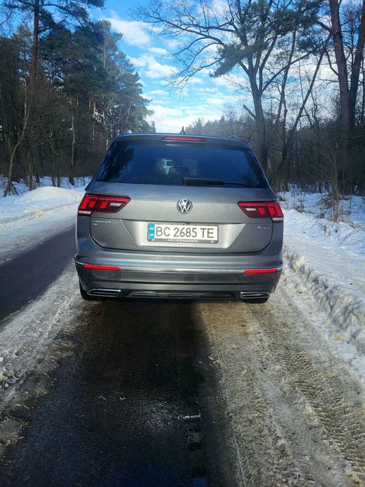 Volkswagen Tiguan  2019 — 7 місць Повний привід| Панорама.