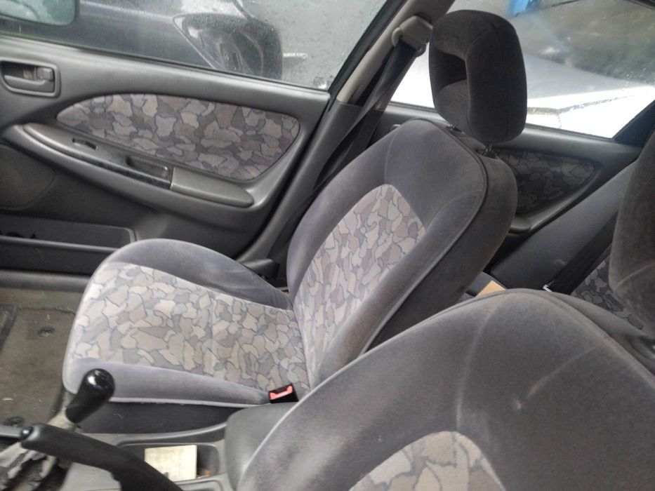 Toyota Avensis diesel 1998 | para peças |