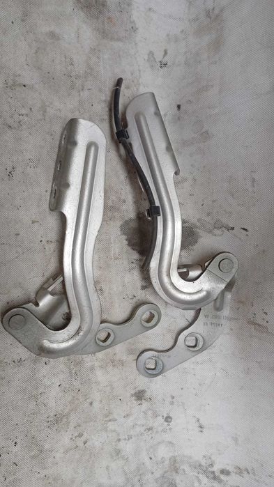 Zawiasy maski lewy prawy Ford B-MAX Moondust Silver MC AV11-16800 AA  AV11-16801 AA