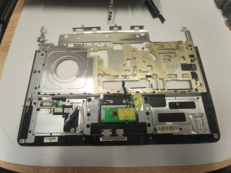 Palmrest do laptopa Hp Pavilion dv6700.