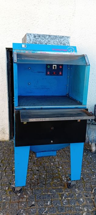 Maquina de limpeza de toners