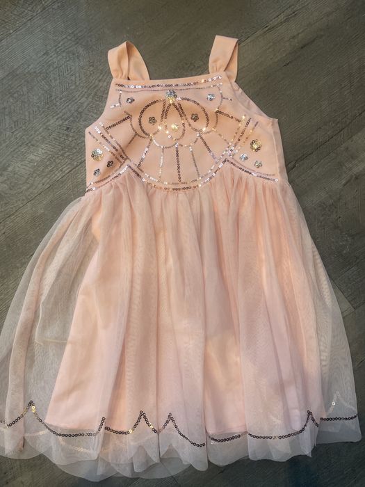 Sukienka h&m elegancka z cekinami 122