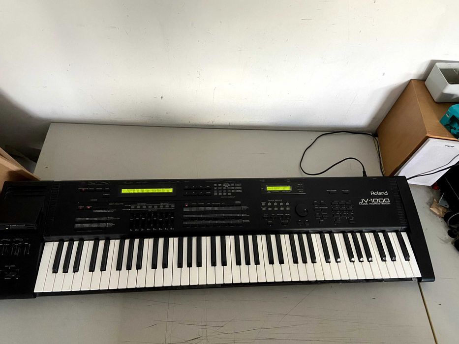 ローランド　JV-1000 ローランド Roland JV-1000 Synthesizer Keyboard