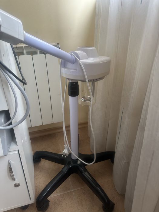 Продам косметологические аппараты, мебель