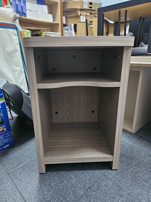 Mesas cabeceira novas cor cinza