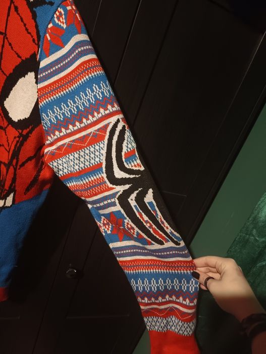 Spiderman sweter marvel