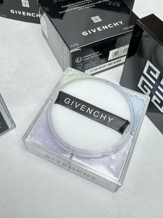 Пудра для обличчя розсипчаста Givency
