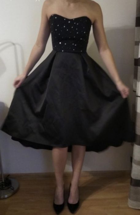 Czarna elegancka sukienka