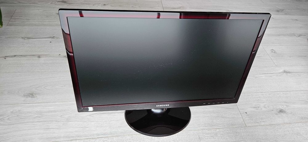 Monitor Samsung S24D300H - Full HD, HDMI, VGA