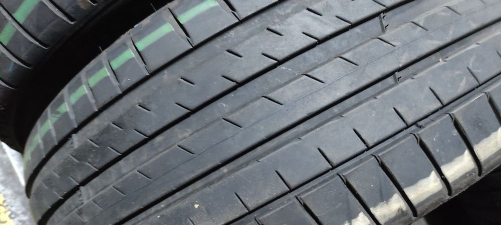 Pneus 225/45/19 semi novos