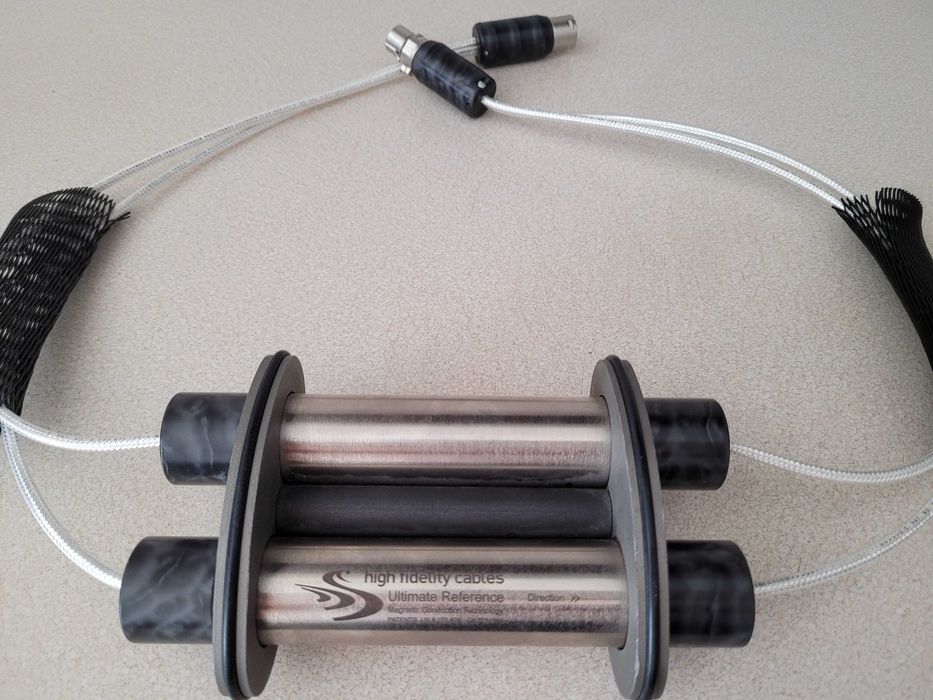 High Fidelity Cables - ULTIMATE REFERENCE 2x HELIX AES 3 ( 1m )