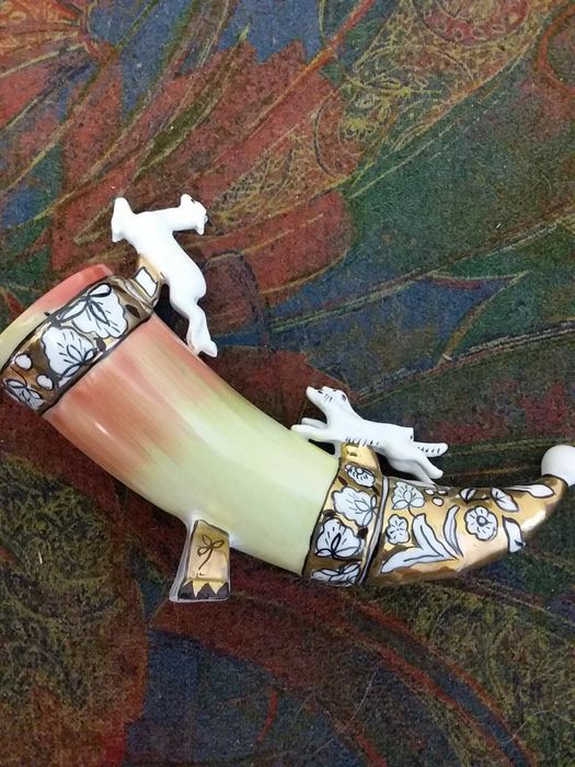 Фарфоровая статуэтка