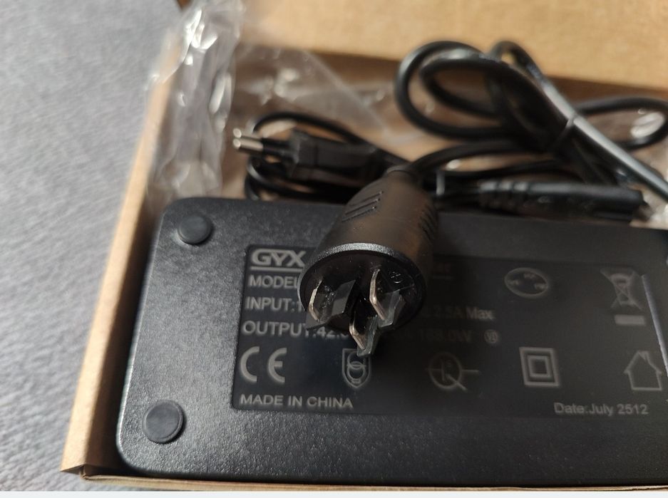 Ładowarka Bosch 36v 4A