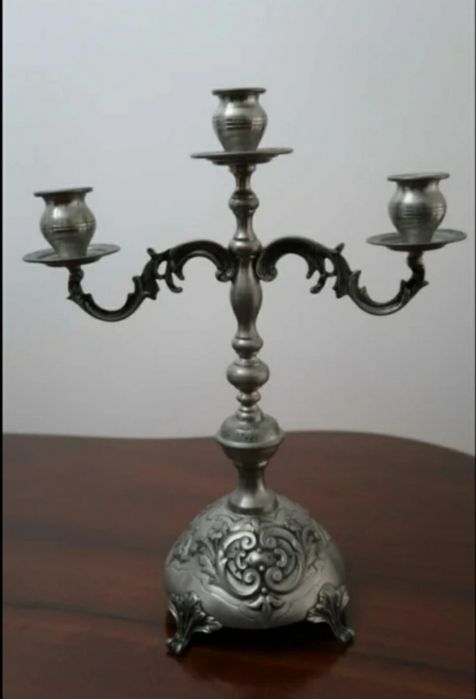 Castiçais em estanho