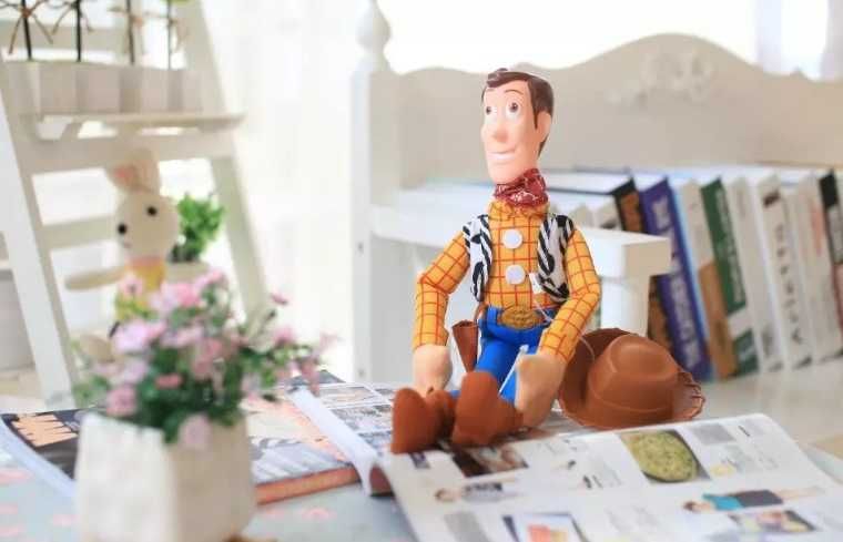 Peluche Woody Toy Story-35cm