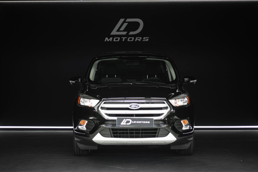 Ford Kuga 120 CV Diesel Ano 2017 ( SUV NACIONAL )