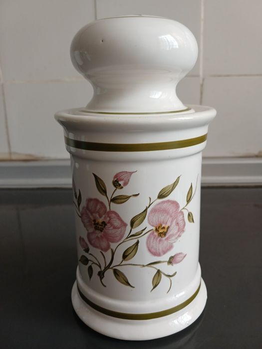 Portuguese Ceramic Jars444404806798561284