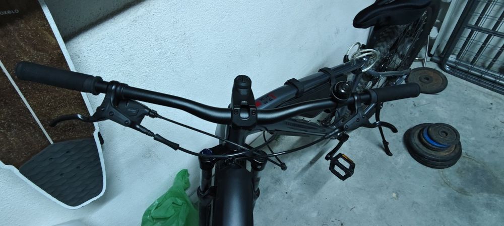 Rockrider Explorer 520 29''
BICICLETA BTT DE PASSEIO 29" EXPL 520
BICI