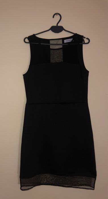 Czarna sukienka rozmiar M