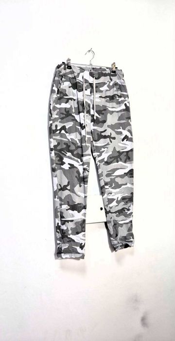 Damskie, włoskie spodnie moro rozm. M