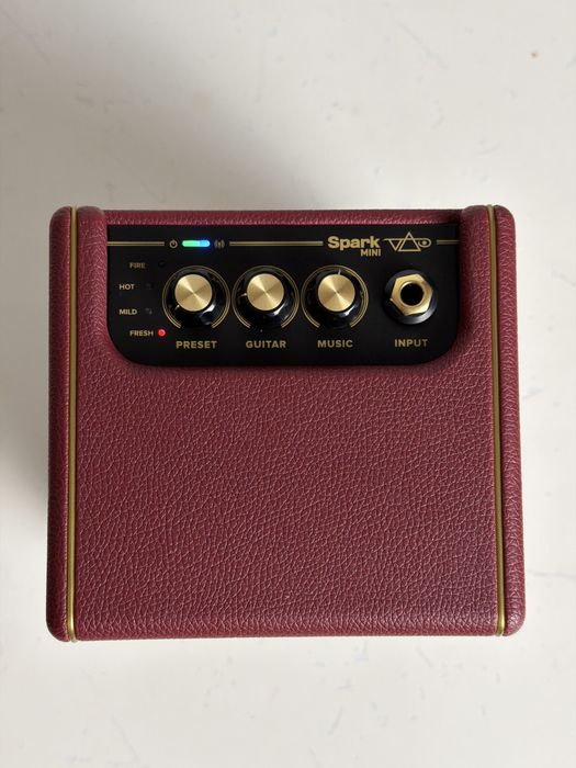 Positive Grid  Spark Mini VAI mini amplificador