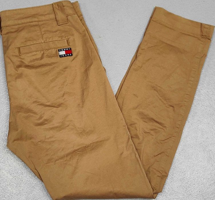 Wr) TOMMY JEANS męskie spodnie materiałowe Roz.32/32