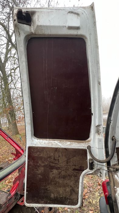 Двери Фольксваген т-4 распашонка правый левый  зад vw transporter