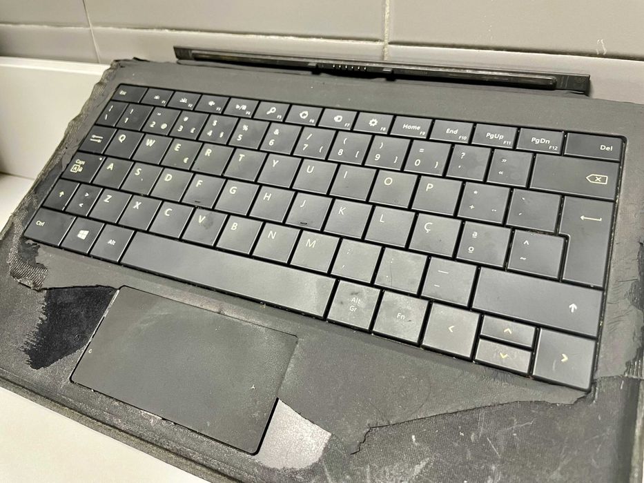 Teclado Microsoft Surface usado