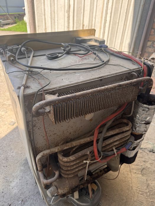 Холодильник Electrolux кемпер