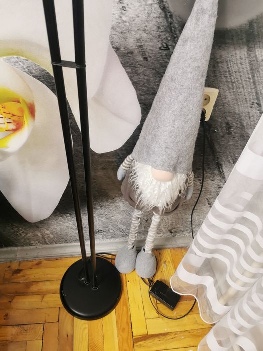 Продається  торшер