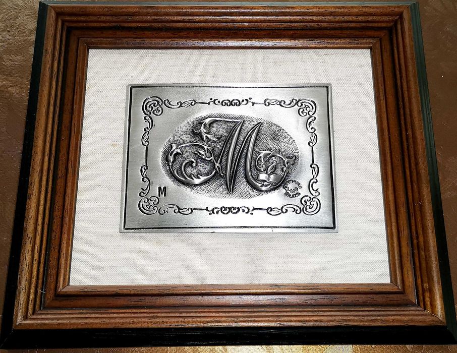 Quadro de madeira,  estanho e linho