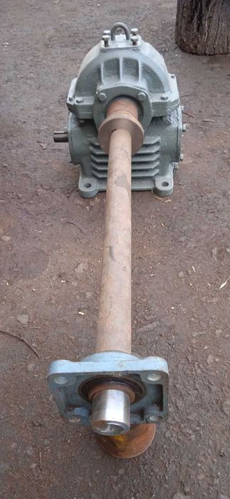 Редуктор  дровокола-електодвигун