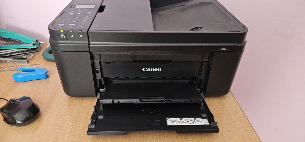 Продам Canon Pixma E484 1200 грн + торг